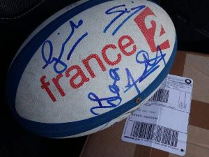 ballon du XV de France signé
